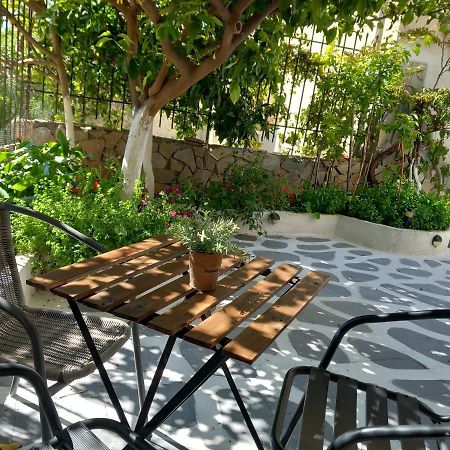 Studio In Garden Poros Town Ngoại thất bức ảnh