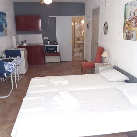 Studio In Garden Poros Town Ngoại thất bức ảnh