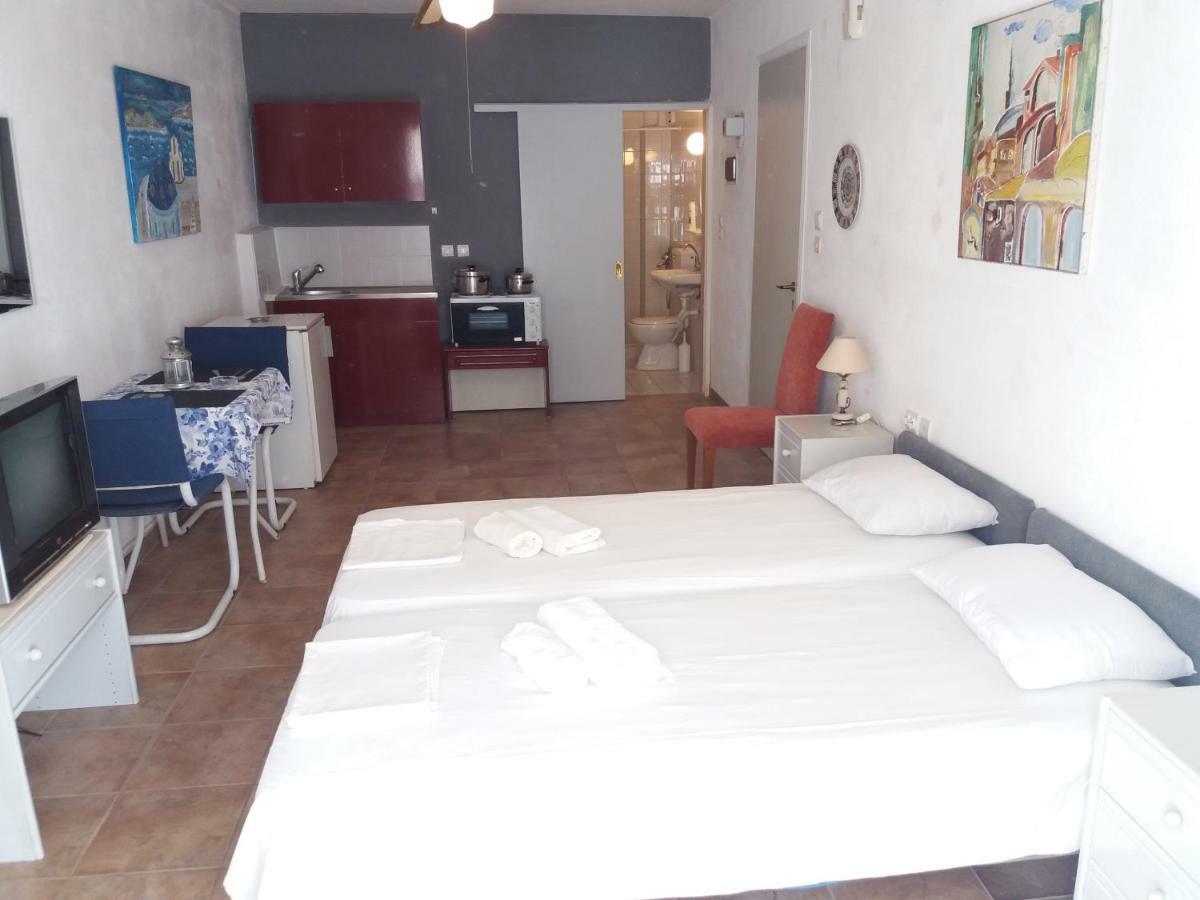 Studio In Garden Poros Town Ngoại thất bức ảnh