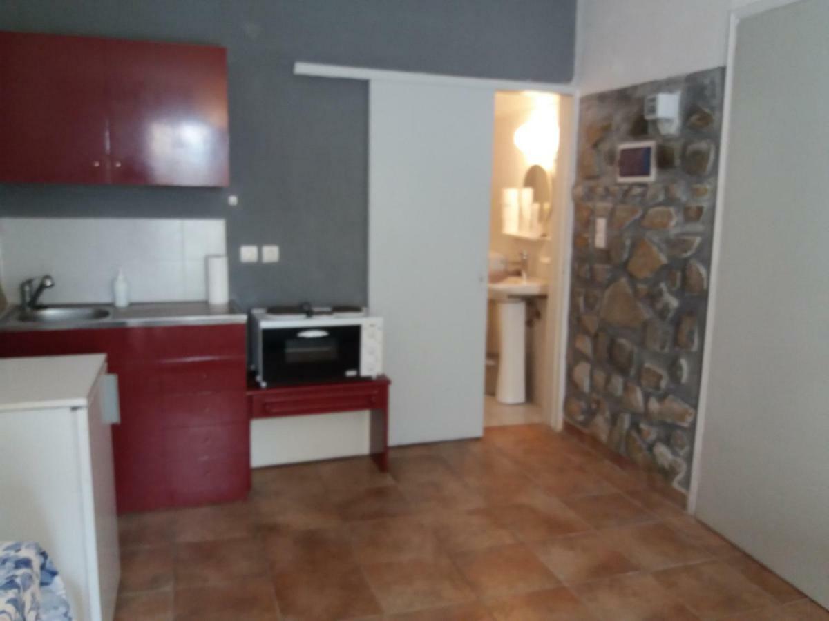 Studio In Garden Poros Town Ngoại thất bức ảnh